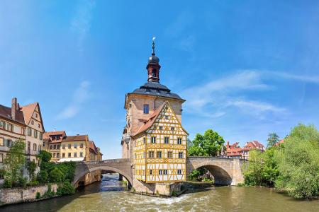 Bamberg ist immer eine Reise wert! Die fränkische Stadt an der Regnitz hat eine ganze Reihe an Sehenswürdigkeiten zu bieten....