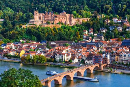 Heidelbergs enge Gassen locken völlig zurecht Touristen an. In einer der schönsten Städte Deutschlands weiß natürlich auch d...