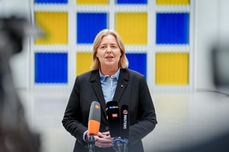 Bärbel Bas (SPD) macht die Rente zum aktuellen Schwerpunktthema ihres Ministeriums. Bärbel Bas (SPD) macht die Rente zum aktuellen Schwerpunktthema ihres Ministeriums.