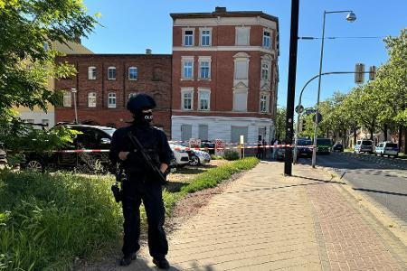 Frau in Magdeburg angeschossen - Polizeieinsatz läuft
