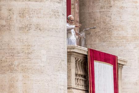 Neuer Papst Leo XIV. mahnt: "Nie wieder Krieg!" Neuer Papst Leo XIV. mahnt: "Nie wieder Krieg!"