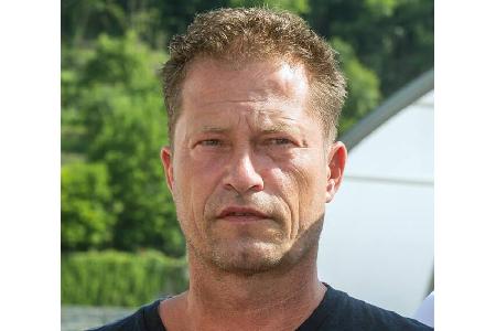 Anlass dieser Galerie ist Filmstar Til Schweiger, der kürzlich enthüllte, die zehnte Klasse zweimal gemacht zu haben - aller... Anlass dieser Galerie ist Filmstar Til Schweiger, der kürzlich enthüllte, die zehnte Klasse zweimal gemacht zu haben - aller...