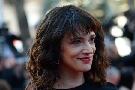 Asia Argento sieht sich massiven Anschuldigungen gegenüber Asia Argento sieht sich massiven Anschuldigungen gegenüber