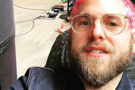 Schauspieler Jonah Hill überrascht mit einem neuen Look Schauspieler Jonah Hill überrascht mit einem neuen Look
