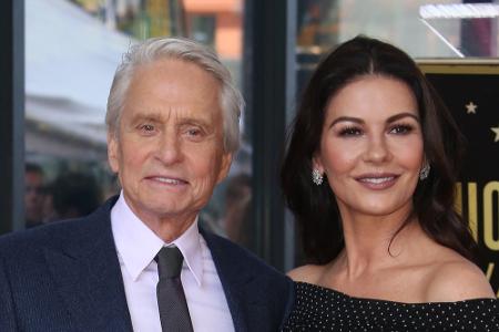 Catherine Zeta-Jones liebt ihren 25 Jahre älteren Michael Douglas.