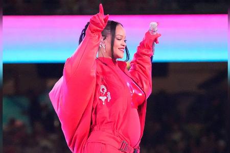 Rekord! Rihanna ist die Frau mit den meisten Twitter-Followern Rekord! Rihanna ist die Frau mit den meisten Twitter-Followern