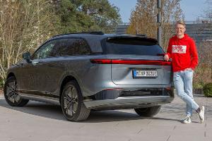 Großer China-Elektro-SUV mit Start-Spar-Paket