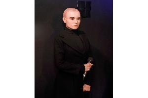 Nach Kritik: Museum plant neue Wachsfigur zu Sinéad O'Connor