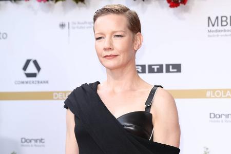 Sandra Hüller verbreitet in neuem Film Sandra Hüller verbreitet in neuem Film