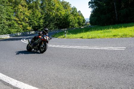 Motorradfahrer in Bayern - der Freistaat hat die höchste Dichte an zweirädrigen Kfz. Motorradfahrer in Bayern - der Freistaat hat die höchste Dichte an zweirädrigen Kfz.