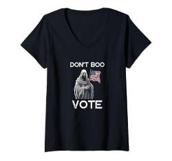 Damen 2024 Wahl Ghost Holding USA Flagge – Don't Boo Vote T-Shirt mit V-Ausschnitt von 2024 USA Presidential Election