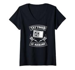 Damen Tätowierter Wechselstrommechaniker Eingefärbter Wechselstrommechaniker mit Tattoos T-Shirt mit V-Ausschnitt von Air Conditioning Mechanic and AC Repair Tech Merch