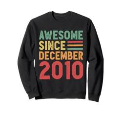 Tolles Geschenk zum 15. Geburtstag seit Dezember 2010 Sweatshirt von Awesome Since December Retro Birthday Gifts