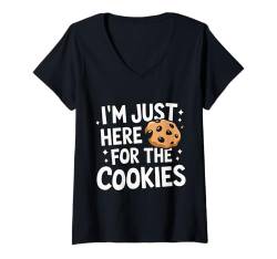 Damen Cookie Ich bin nur wegen der Kekse hier T-Shirt mit V-Ausschnitt von Baker Cookies Chocolate Chip Cookie Sweets