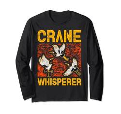 Kranichflüsterer Vogel-Design Illustration Langarmshirt von Birds Crane Funny Design Ideas