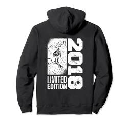 Skifahrer Jahrgang 2018 Geburtstag Skilaufen Ski Pullover Hoodie von CLICK-HERE for more Skiing Birthday Shirts