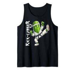 Kick-Cumber Lustige Gurke Karate Athlete Jungen Mädchen Kinder Tank Top von Cucumber Karate byAxisone