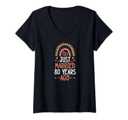 Damen Passender Hochzeitstag Just Married vor 80 Jahren T-Shirt mit V-Ausschnitt von Cute Just Married Quotes Accessories for Couples