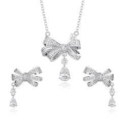 EVER FAITH Elegante Schleife Knoten Schmuck Set für Prom, Cubic Zirkonia Weiß vergoldet Hochzeit Party Bowknot Anhänger Halskette hängend Ohrringe und Tennis-Armband Set für Damen von EVER FAITH