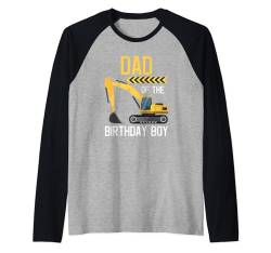 Dad Of The Birthday Boy Construction Bagger Birthday Raglan von Excavator Birthday Boy Construction