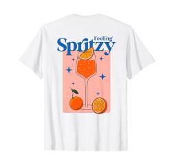 FEELING SPRITZY X HALLÖCHEN APERÖLCHEN NEW EDITION Backprint T-Shirt von FEELING SPRITZY - APEROLLIN' SPRITZ CLUB NEW