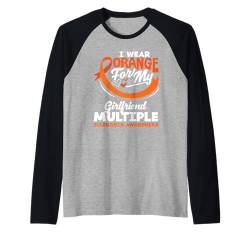 I Wear Orange Ribbon Girlfriend Multiple Sklerose Awareness Raglan von Fighters Against Multiple Sclerosis Awareness