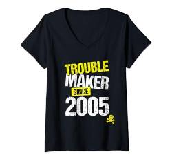 Damen Trouble Maker seit 2005 - Geburtsjahr des sarkastischen Witzes T-Shirt mit V-Ausschnitt von Funny Joke Gen Z & Gen Alpha Birth Year Gifts EBD