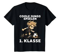 Kinder Coole Jungs Spielen 1. Klasse Fußball Jungen Einschulung T-Shirt von Fußball Einschulung Schulanfang Fußballer Outfit