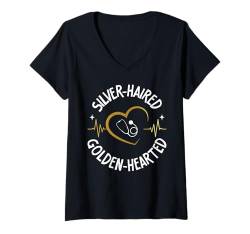 Damen Silberhaarige Krankenschwester mit goldenem Herzen T-Shirt mit V-Ausschnitt von Geriatric Gifts