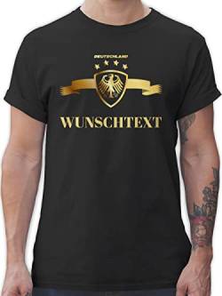 T-Shirt Herren - 2024 Fussball EM Fanartikel - Deutschland Gold Adler - Wunschtext - XL - Schwarz - Shirt fußball wm Trikot Tshirt Name 24 männer Baumwolle Wunschname fußballtrikot beschriften von Geschenk mit Namen personalisiert by Shirtracer