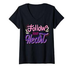 Damen Liebe T-Shirt mit V-Ausschnitt von Gifts with Love Apparel & Accessories