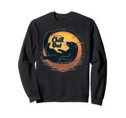 Otter Chillout Entspannender Seeotter bei Sonnenuntergang, Meerestierliebhaber Sweatshirt von IQTEE