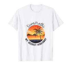 Geheimer Ort Kuramathi T-Shirt von Indischer Ozean Urlaub in Malediven