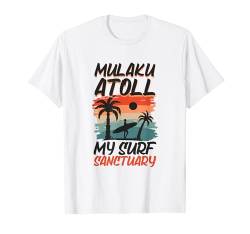 Surfing bei Mulaku Atoll T-Shirt von Indischer Ozean Urlaub in Malediven