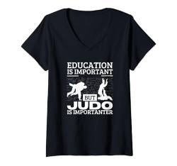 Damen Judoerziehung ist wichtig Judo T-Shirt mit V-Ausschnitt von Judo Enthusiasts Passionate About Martial Arts