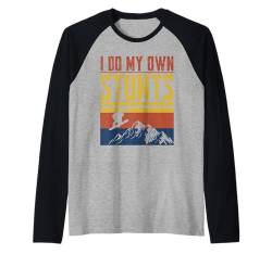 Snowboarder I DO MY OWN STUNTS Snowboarden Kinder Raglan von Kinder Snowboard Geschenk Snowboarder Shirt Kind