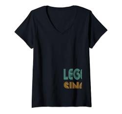 Damen Legend Since 1976 48. Geburtstag, 48 Jahre alt, altmodisch, lustig T-Shirt mit V-Ausschnitt von Legend Since Birthday Funny Tee