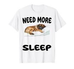 Süßer Leonberger Need More Sleep Pyjama Nachthemd T-Shirt von Leonberger Pajamas & Nightgown .Co