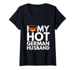 Damen Ich liebe meinen heißen deutschen Ehemann T-Shirt mit V-Ausschnitt von Lustige deutsche Ehemann-Sprüche