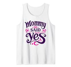 Mama hat Ja zur Verlobung gesagt Tank Top von Marriage proposal merch