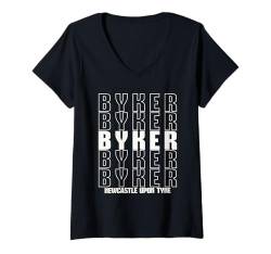 Damen Byker Newcastle Upon Tyne Typografie T-Shirt mit V-Ausschnitt von MerchByCraig