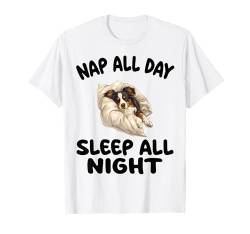 Niedlicher Miniatur-Schäferhund Nickerchen den ganzen Tag schlafen die ganze Nacht T-Shirt von Miniature American Shepherd Pajamas & Nightgown