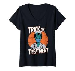 Damen Trick or Treatment Lustiger Halloween Krankenschwester Geist T-Shirt mit V-Ausschnitt von Nurse Halloween Gifts For Nurses Women and Girls