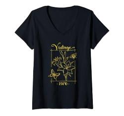 Damen Vintage 1970 Lilie Blume Schmetterling 53 Jahre alt 53. Geburtstag T-Shirt mit V-Ausschnitt von OMG Its My Birthday Happy Birthday Shirts