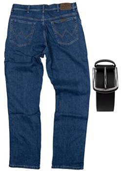 Regular Fit Wrangler Stretch Herren Jeans inkl. Texas Gürtel (Darkstone, W33/L32) von Regular Fit