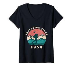 Damen Seit 1954 auf Entdeckungsreise — Liebhaber von Vintage-Geburtstagswandern T-Shirt mit V-Ausschnitt von Retro Hiking Apparel Birthday Gifts