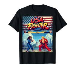 Retro Politik Duell Kamala gegen Donald, 90er Arcade Stil T-Shirt von Retro Politik Duell Kamala gegen Donald