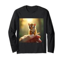 Fantasy-süße Baby-Tigerhand Langarmshirt von Steampunk Cool Vintage Creations