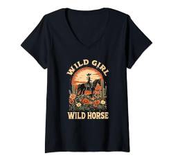 Damen Western Cowgirl reitet wildes Pferd wild girl wild horse T-Shirt mit V-Ausschnitt von Südstaaten Sonneuntergang wilde Pferde und Blumen