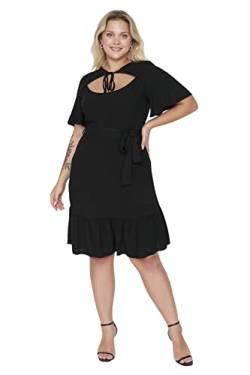 Trendyol Damen Midi Standard Regular Plus Size Dress Kleid, Schwarz, 44 von TRENDYOL